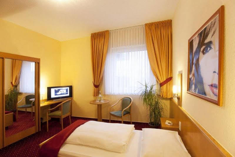Arthotel Ambassador Wiesbaden - Free Parking Exteriér fotografie